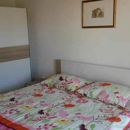 Lägenhet Mirella *