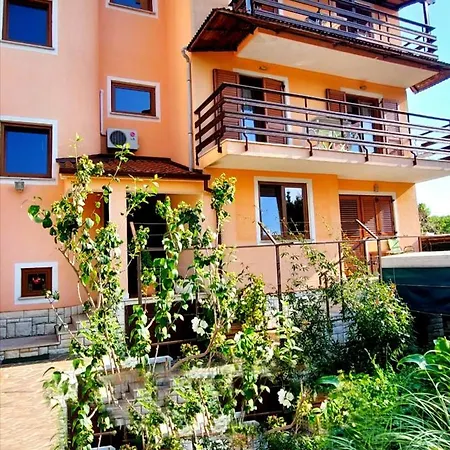 Apartment Mirella