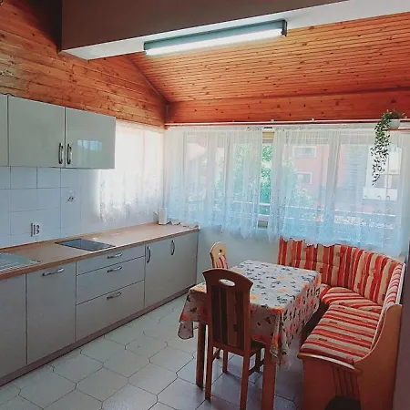 Apartment Mirella *