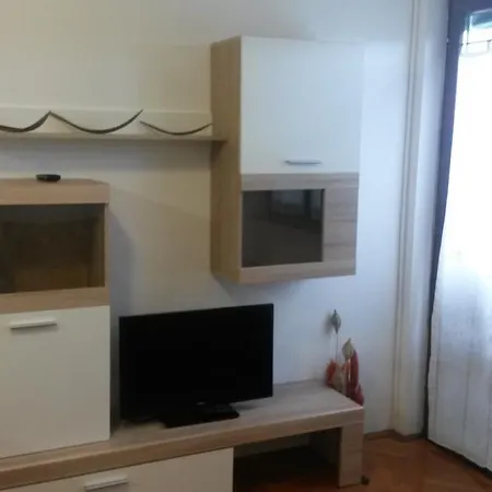 Apartment Mirella *