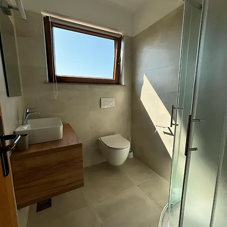 Mirella Apartment *